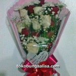 Bunga untuk pacar, handbouquet, bunga buket, bunga tangan, bunga hadiah, kado bunga