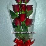 Bunga untuk pacar, handbouquet, bunga buket, bunga tangan, bunga hadiah, kado bunga