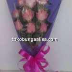 Bunga untuk pacar, handbouquet, bunga buket, bunga tangan, bunga hadiah, kado bunga